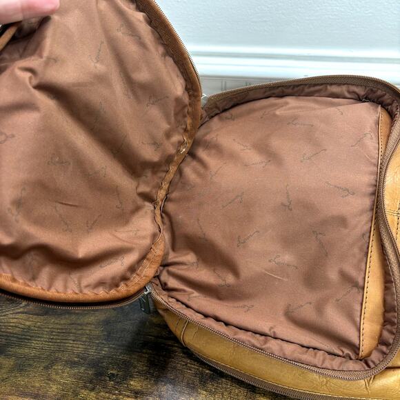 Lavive Sling Bag Convertible Backpack Tan Leather Stud Trim Pockets Boho Western - Picture 10 of 16